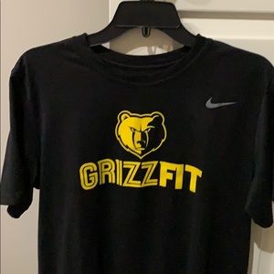 Size L Men’s Grizzfit Coach Shirt NWOT